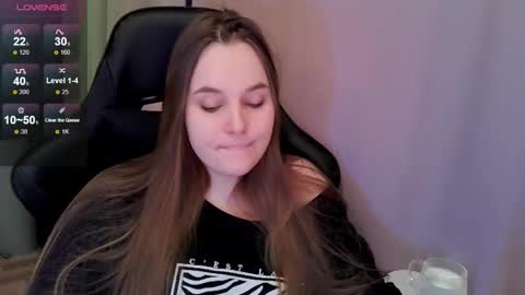 noir_ember_ online show from 03-22-26, 04:54