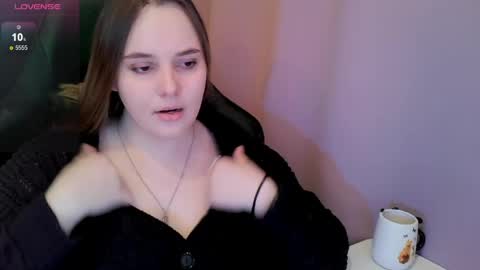 noir_ember_ online show from 04-15-26, 03:30