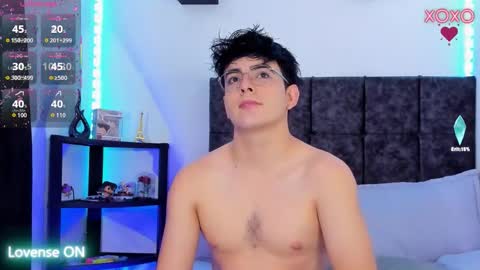 Snapshot of nolan_twink chatting on 03-11-26, 04:57 Nolan online show from 03-11-26, 04:57