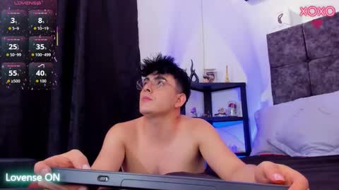 Snapshot of nolan_twink chatting on 03-19-26, 06:34 Nolan online show from 03-19-26, 06:34