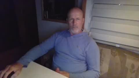 Snapshot of nomadfreedom chatting on 12-10-24, 11:32 nomadfreedom online show from 12-10-24, 11:32