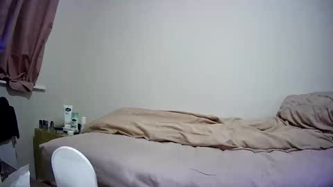 Snapshot of nonbinarynicky chatting on 05-28-26, 10:45 NonBinaryNicky online show from 05-28-26, 10:45