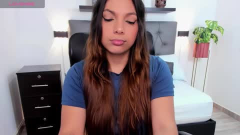 Snapshot of nora22xx chatting on 12-07-24, 05:37 Nora online show from 12-07-24, 05:37