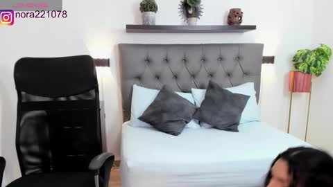 Snapshot of nora22xx chatting on 12-18-24, 05:48 Nora online show from 12-18-24, 05:48