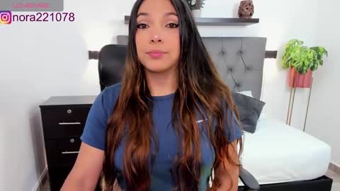 Snapshot of nora22xx chatting on 01-09-25, 12:09 Nora online show from 01-09-25, 12:09