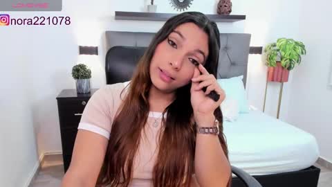 Snapshot of nora22xx chatting on 01-23-25, 10:33 Nora online show from 01-23-25, 10:33