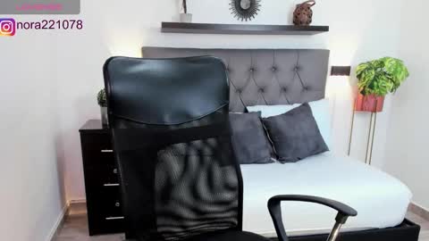 Snapshot of nora22xx chatting on 02-24-25, 07:30 Nora online show from 02-24-25, 07:30