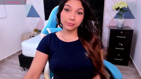 Snapshot of nora22xx chatting on 02-28-25, 09:15 Nora online show from 02-28-25, 09:15