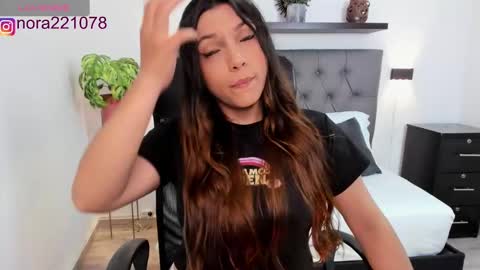 Snapshot of nora22xx chatting on 03-11-25, 06:00 Nora online show from 03-11-25, 06:00