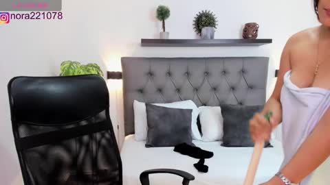 Snapshot of nora22xx chatting on 03-12-25, 05:57 Nora online show from 03-12-25, 05:57