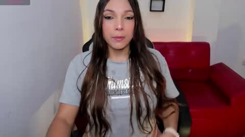 Snapshot of nora22xx chatting on 10-11-25, 03:28 Nora online show from 10-11-25, 03:28