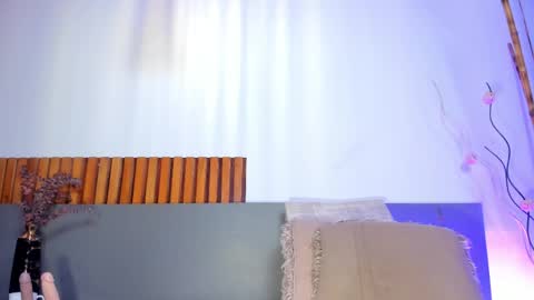 Nora Da Silva online show from 04-21-26, 02:51