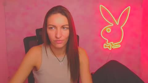 Nora online show from 09-30-25, 01:27