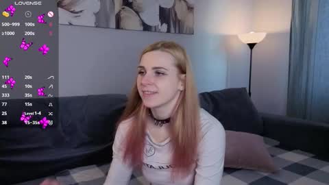 Elina online show from 10-18-25, 10:27