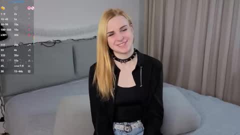 Elina online show from 12-19-25, 10:33