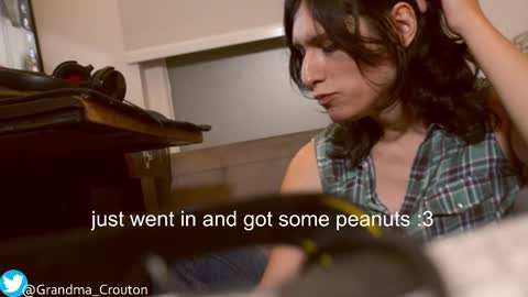 Ariane online show from 03-11-25, 03:48