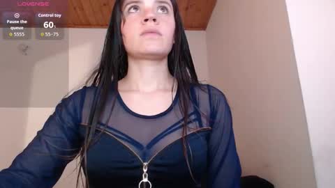 Snapshot of noreen_ chatting on 11-19-25, 08:09 noreen_ online show from 11-19-25, 08:09