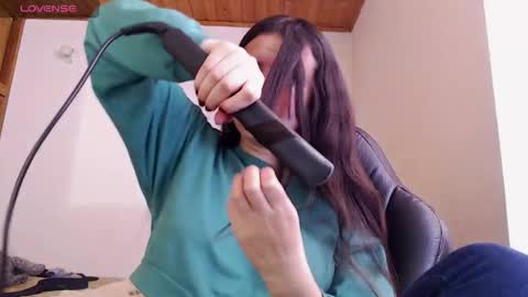 Snapshot of noreen_ chatting on 11-20-25, 05:45 noreen_ online show from 11-20-25, 05:45