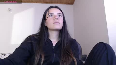 Snapshot of noreen_ chatting on 12-03-25, 06:17 noreen_ online show from 12-03-25, 06:17