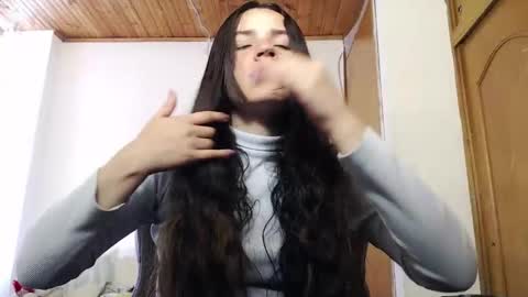 noreen_ online show from 02-03-26, 07:41