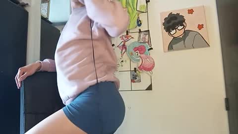 Snapshot of norehg__ chatting on 09-10-25, 06:52 Norehg online show from 09-10-25, 06:52