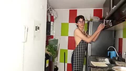 Snapshot of norehg__ chatting on 09-25-25, 08:29 Norehg online show from 09-25-25, 08:29