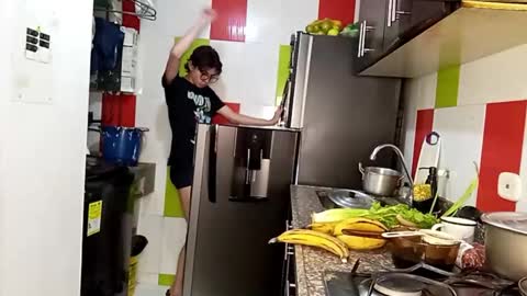 Snapshot of norehg__ chatting on 09-29-25, 08:30 Norehg online show from 09-29-25, 08:30