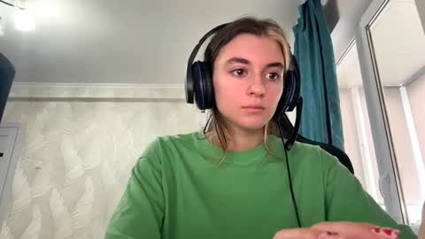 Snapshot of norinefrymyer chatting on 02-27-26, 07:19 Elena online show from 02-27-26, 07:19