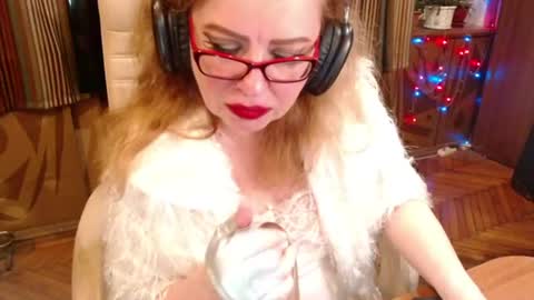 miss Tress online show from 07-12-26, 09:06