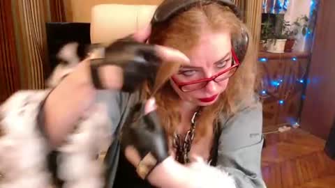 miss Tress online show from 07-16-26, 07:31