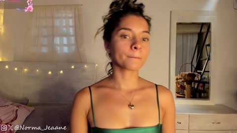 Snapshot of norma_jeaane chatting on 01-25-25, 10:18 Norma Jeaane online show from 01-25-25, 10:18