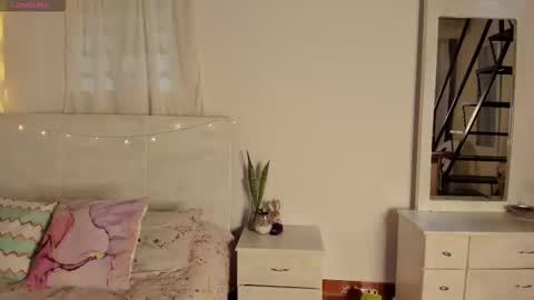 Snapshot of norma_jeaane chatting on 02-27-25, 08:20 Norma Jeaane online show from 02-27-25, 08:20