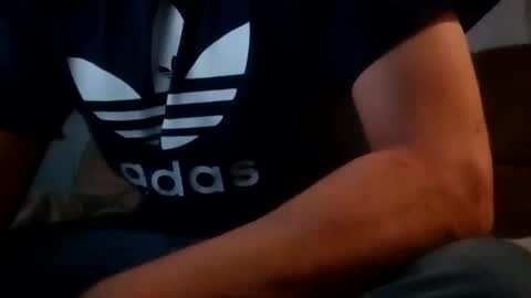 Snapshot of normalbo1982 chatting on 11-20-25, 04:12 Good boy online show from 11-20-25, 04:12