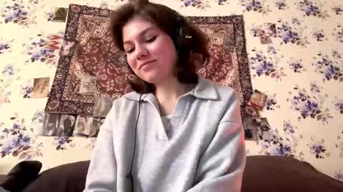 Amelia online show from 03-03-26, 09:15