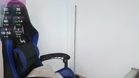 Snapshot of northly chatting on 11-21-25, 12:59 NORTH online show from 11-21-25, 12:59