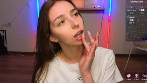 Hello My name is Helene NTMU  Finger up if u like what u see online show from 12-15-24, 05:20