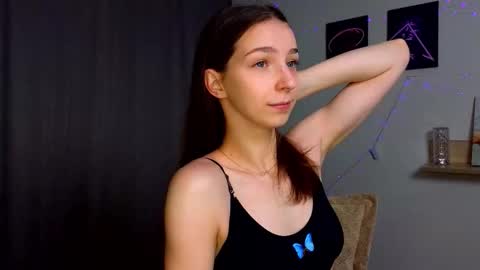 Hello My name is Helene NTMU  Finger up if u like what u see online show from 10-03-25, 02:14