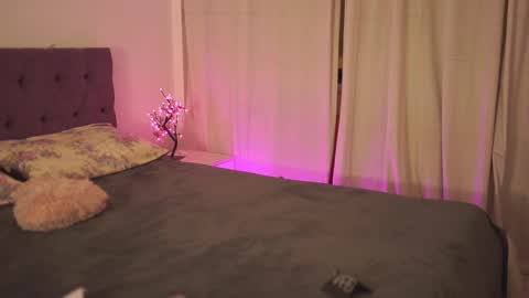 Tina online show from 03-11-25, 06:30