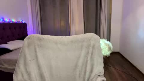 Tina online show from 11-23-25, 11:48