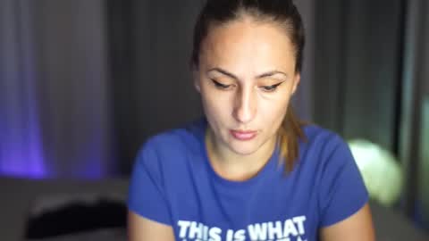 Tina online show from 12-18-25, 09:32