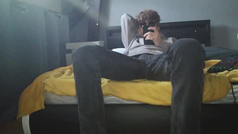 Snapshot of notspace_721128 chatting on 01-19-25, 01:33 NotSpace online show from 01-19-25, 01:33