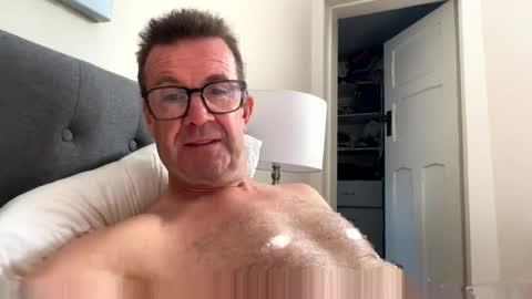 Nottsaust online show from 06-10-26, 01:17