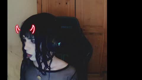 Snapshot of notyourfemboi chatting on 01-06-25, 05:19 Lucy online show from 01-06-25, 05:19