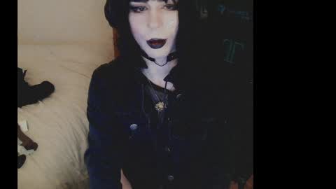 Snapshot of notyourfemboi chatting on 01-06-25, 08:24 Lucy online show from 01-06-25, 08:24