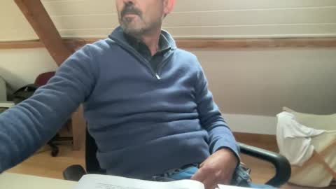 noux69 online show from 10-17-25, 03:03