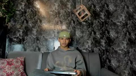 Snapshot of nova_mitchell chatting on 06-02-26, 12:18 NOVA online show from 06-02-26, 12:18
