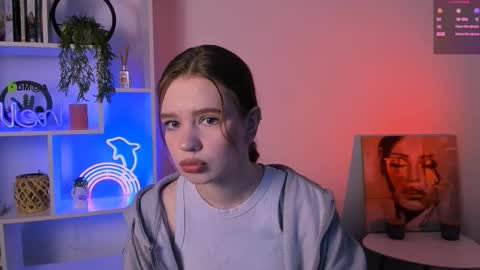 Snapshot of nova_rune chatting on 10-09-25, 07:12 Nova online show from 10-09-25, 07:12