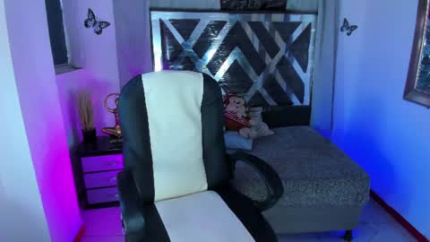 Snapshot of nova_sex1 chatting on 06-10-26, 09:03 nova online show from 06-10-26, 09:03