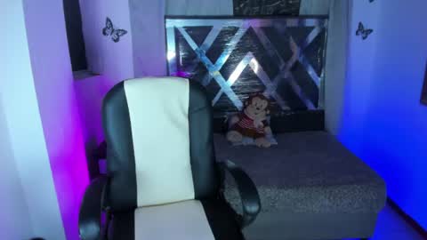 Snapshot of nova_sex1 chatting on 07-11-26, 12:02 nova online show from 07-11-26, 12:02