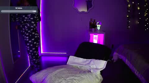 novahh_syxxx online show from 01-18-25, 11:43